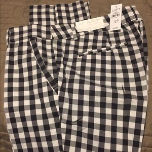 Petite gingham angle pants.